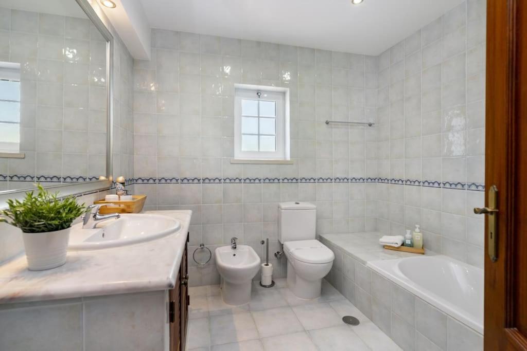 סילבס Villa Arade Riverside - Jacuzzi And Heated Pool By Side Villas מראה חיצוני תמונה